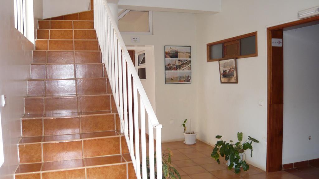 Residencial Che Guevara Bed & Breakfast Mindelo Bagian luar foto